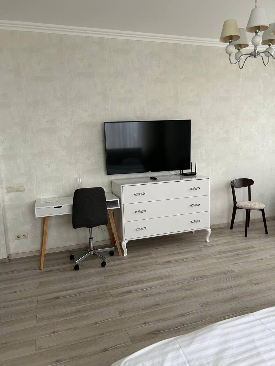 Apart Assistant On Smart Plaza Kiev Esterno foto