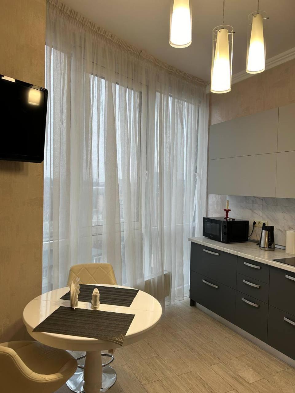 Apart Assistant On Smart Plaza Kiev Esterno foto