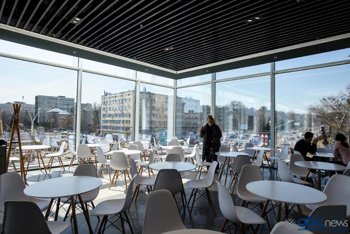 Apart Assistant On Smart Plaza Kiev Esterno foto
